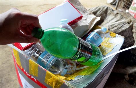 junk shop bakal per kilo|Cash for Trash: ‘Bakal, Bote, Plastik at Dyaryo’.